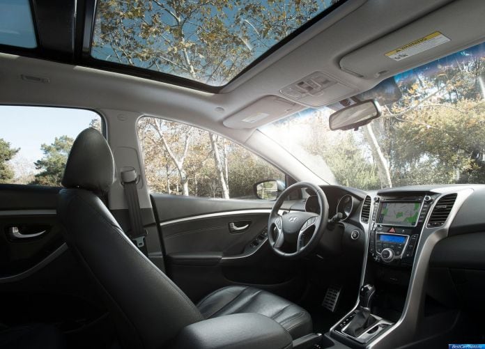 2014 Hyundai Elantra GT - фотография 13 из 20