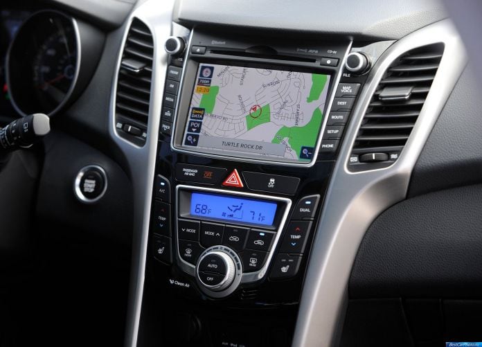 2014 Hyundai Elantra GT - фотография 14 из 20 2014 Hyundai Elantra GT - фотография 14 из 20