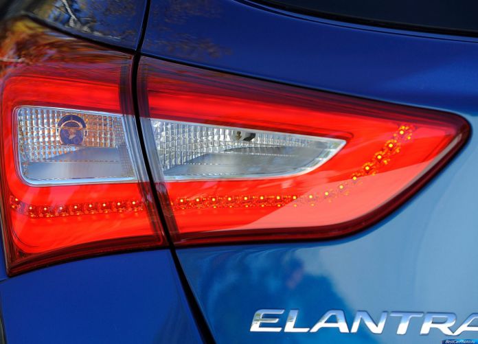 2014 Hyundai Elantra GT - фотография 19 из 20