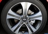 hyundai_2014-elantra_sedan_1600x1200_057.jpg