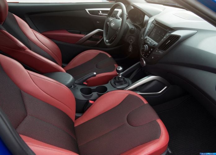 2014 Hyundai Veloster Turbo R-Spec - фотография 3 из 31 2014 Hyundai Veloster Turbo R-Spec - фотография 3 из 31