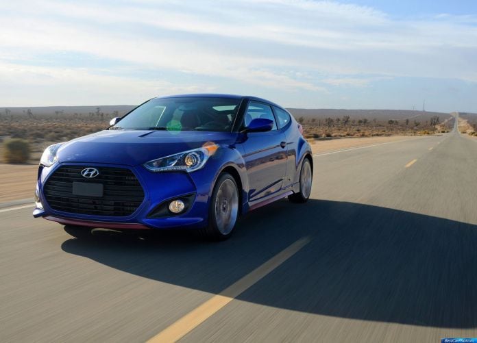 2014 Hyundai Veloster Turbo R-Spec - фотография 4 из 31