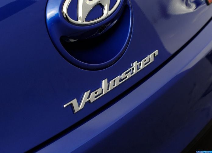2014 Hyundai Veloster Turbo R-Spec - фотография 28 из 31