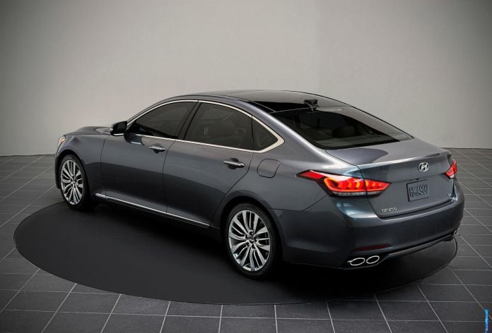 2014 Hyundai Genesis - фотография 12 из 44 2014 Hyundai Genesis - фотография 12 из 44