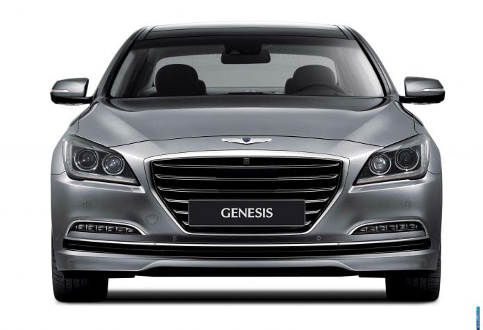 2014 Hyundai Genesis - фотография 14 из 44