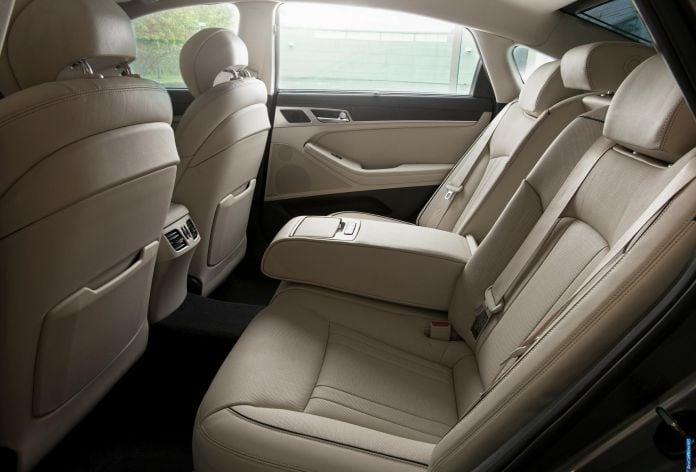 2014 Hyundai Genesis - фотография 27 из 44 2014 Hyundai Genesis - фотография 27 из 44