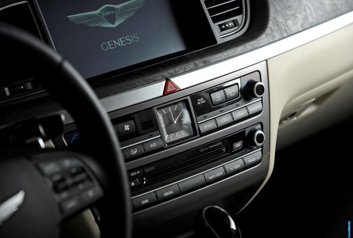 2014 Hyundai Genesis - фотография 34 из 44 2014 Hyundai Genesis - фотография 34 из 44