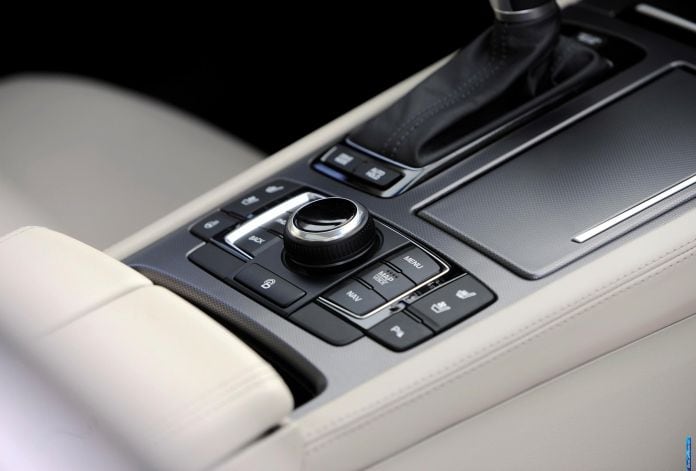 2014 Hyundai Genesis - фотография 37 из 44
