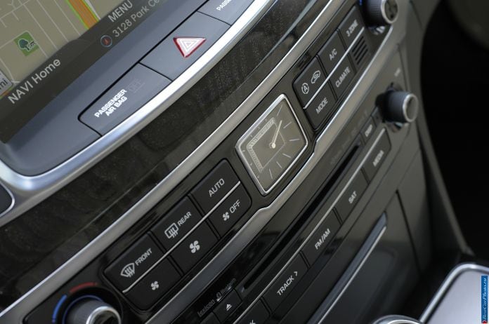 2014 Hyundai Equus - фотография 35 из 45 2014 Hyundai Equus - фотография 35 из 45