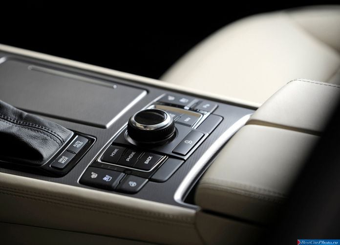 2015 Hyundai Genesis - фотография 89 из 162