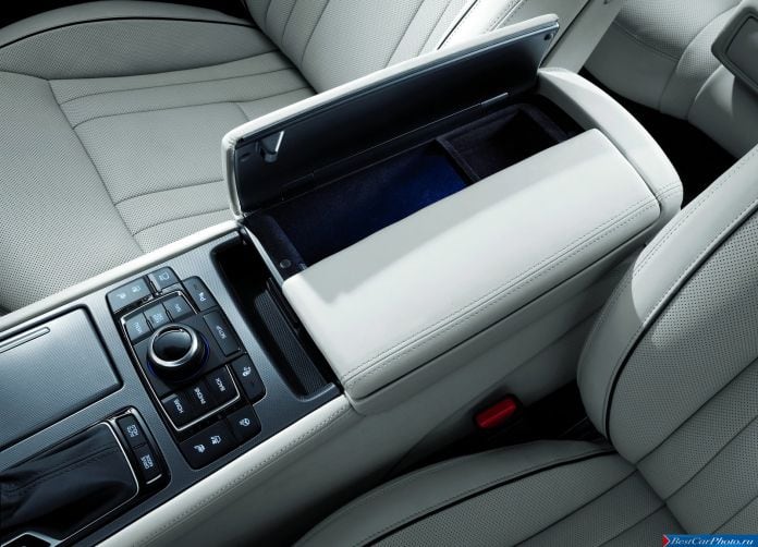 2015 Hyundai Genesis - фотография 103 из 162