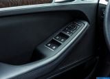 hyundai_2015_genesis_114.jpg