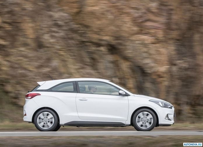 2015 Hyundai i20 Coupe - фотография 28 из 74