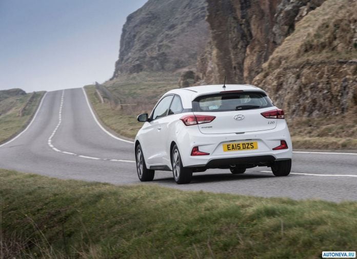 2015 Hyundai i20 Coupe - фотография 37 из 74