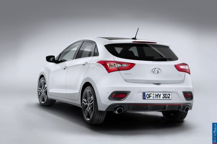 2015 Hyundai i30 Turbo - фотография 10 из 32 2015 Hyundai i30 Turbo - фотография 10 из 32