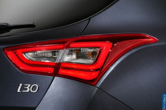 2015 Hyundai i30 Turbo - фотография 17 из 32 2015 Hyundai i30 Turbo - фотография 17 из 32