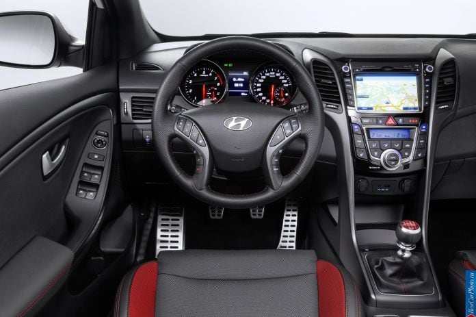 2015 Hyundai i30 Turbo - фотография 21 из 32