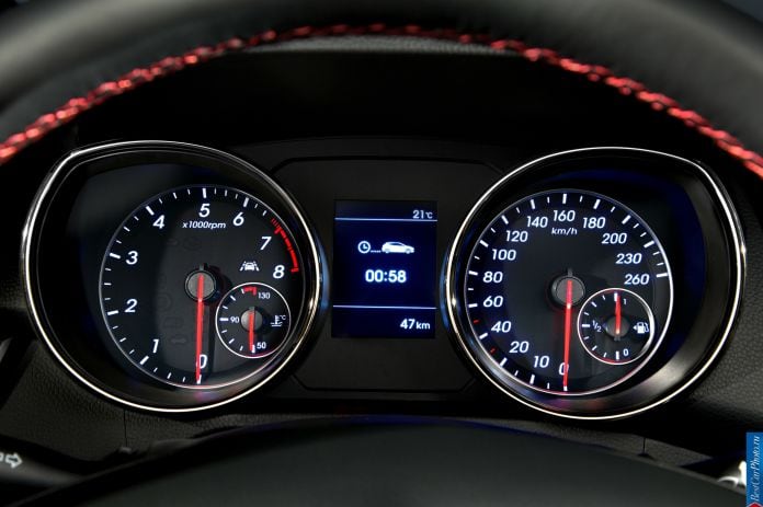 2015 Hyundai i30 Turbo - фотография 29 из 32 2015 Hyundai i30 Turbo - фотография 29 из 32