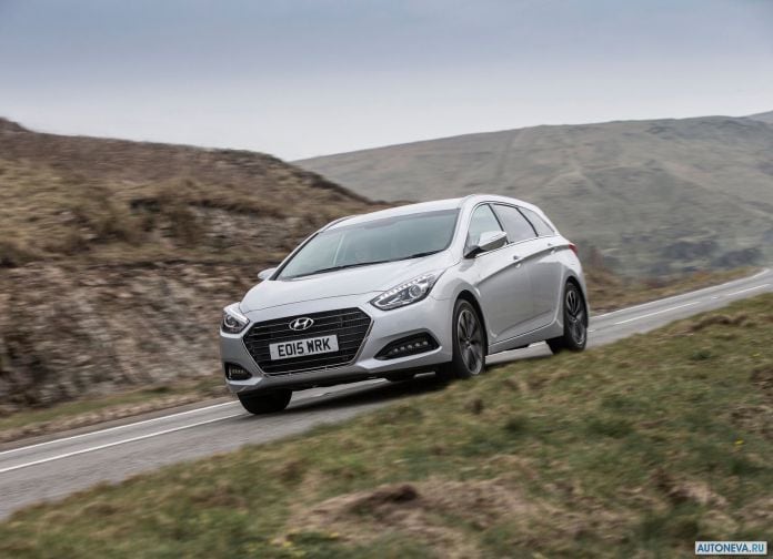 2015 Hyundai i40 Tourer - фотография 10 из 61 2015 Hyundai i40 Tourer - фотография 10 из 61