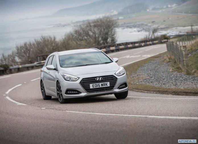 2015 Hyundai i40 Tourer - фотография 17 из 61 2015 Hyundai i40 Tourer - фотография 17 из 61