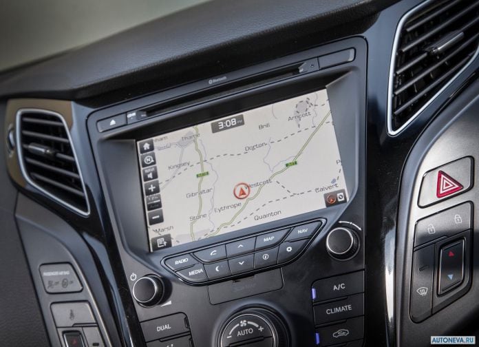 2015 Hyundai i40 Tourer - фотография 44 из 61