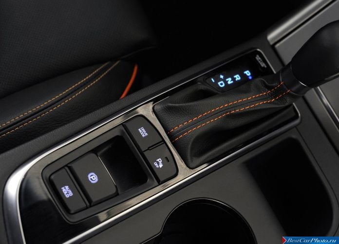 2015 Hyundai Sonata - фотография 27 из 61 2015 Hyundai Sonata - фотография 27 из 61