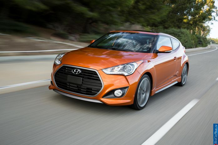 2016 Hyundai Veloster - фотография 8 из 66