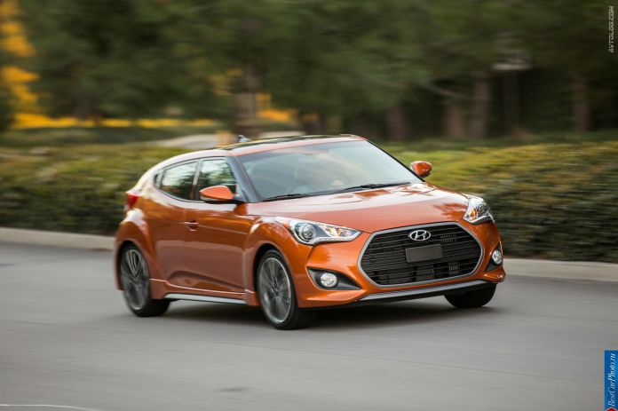 2016 Hyundai Veloster - фотография 9 из 66