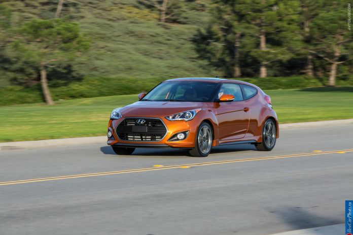2016 Hyundai Veloster - фотография 29 из 66