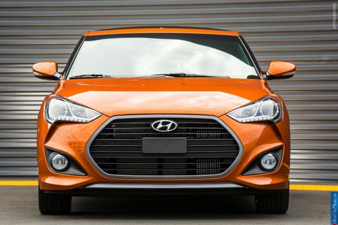 2016 Hyundai Veloster - фотография 37 из 66