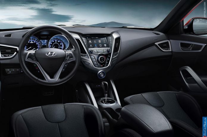 2016 Hyundai Veloster - фотография 55 из 66