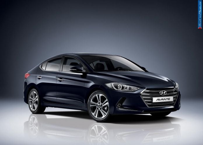 2016 Hyundai Elantra - фотография 1 из 3