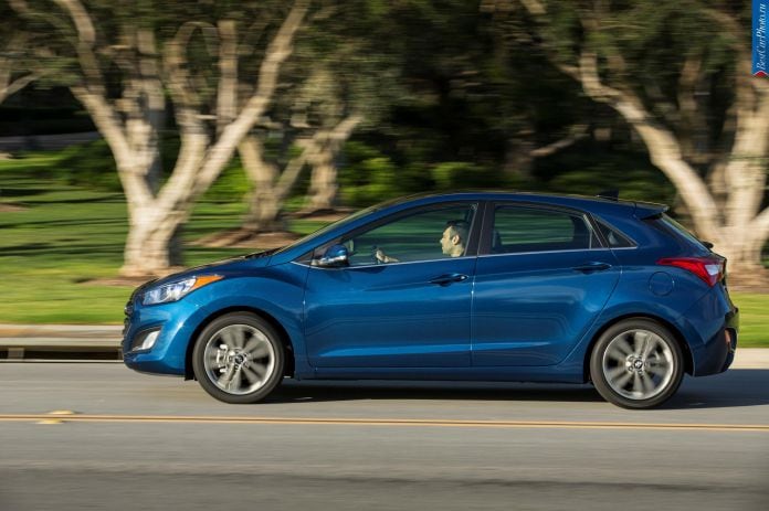 2016 Hyundai Elantra GT - фотография 16 из 115 2016 Hyundai Elantra GT - фотография 16 из 115