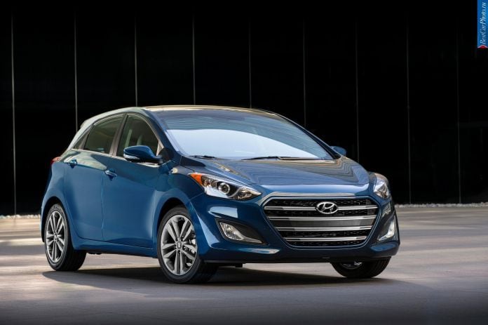 2016 Hyundai Elantra GT - фотография 25 из 115