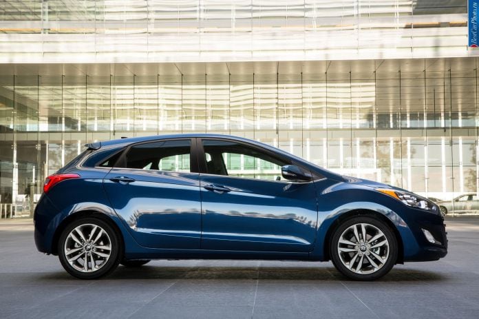 2016 Hyundai Elantra GT - фотография 28 из 115 2016 Hyundai Elantra GT - фотография 28 из 115