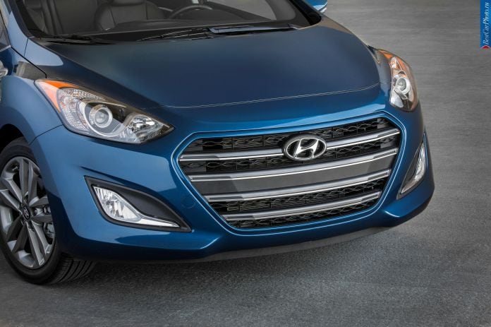 2016 Hyundai Elantra GT - фотография 30 из 115 2016 Hyundai Elantra GT - фотография 30 из 115
