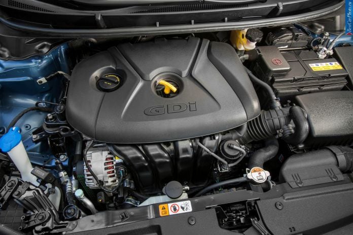 2016 Hyundai Elantra GT - фотография 33 из 115 2016 Hyundai Elantra GT - фотография 33 из 115