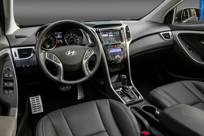 2016 Hyundai Elantra GT - фотография 36 из 115