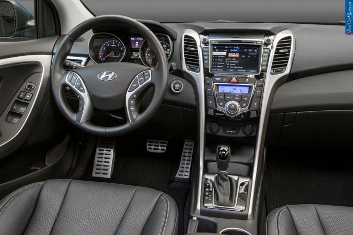 2016 Hyundai Elantra GT - фотография 37 из 115 2016 Hyundai Elantra GT - фотография 37 из 115