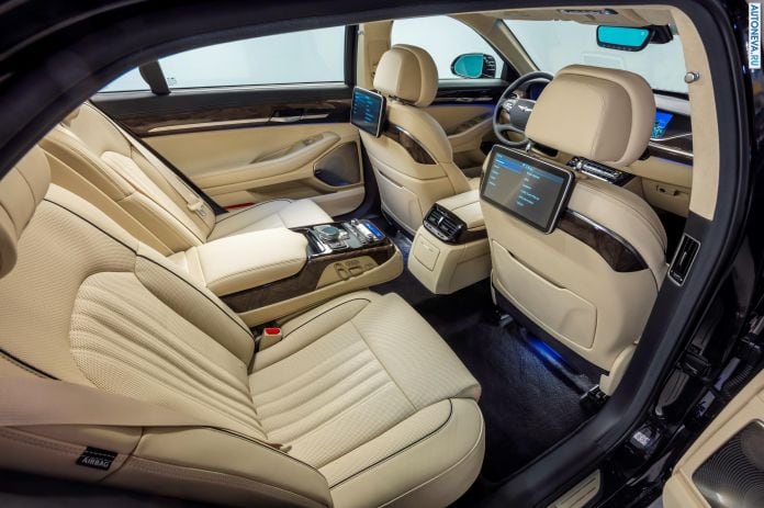 2016 Hyundai G90 - фотография 78 из 125