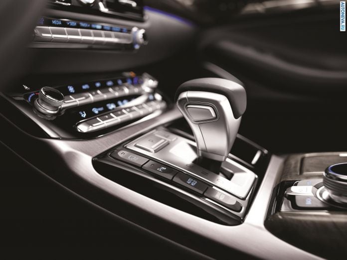 2016 Hyundai G90 - фотография 109 из 125