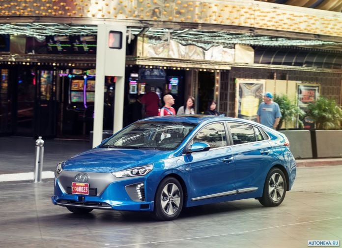 2016 Hyundai Ioniq Autonomous Concept - фотография 2 из 27 2016 Hyundai Ioniq Autonomous Concept - фотография 2 из 27