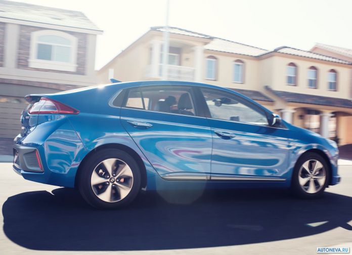 2016 Hyundai Ioniq Autonomous Concept - фотография 9 из 27 2016 Hyundai Ioniq Autonomous Concept - фотография 9 из 27