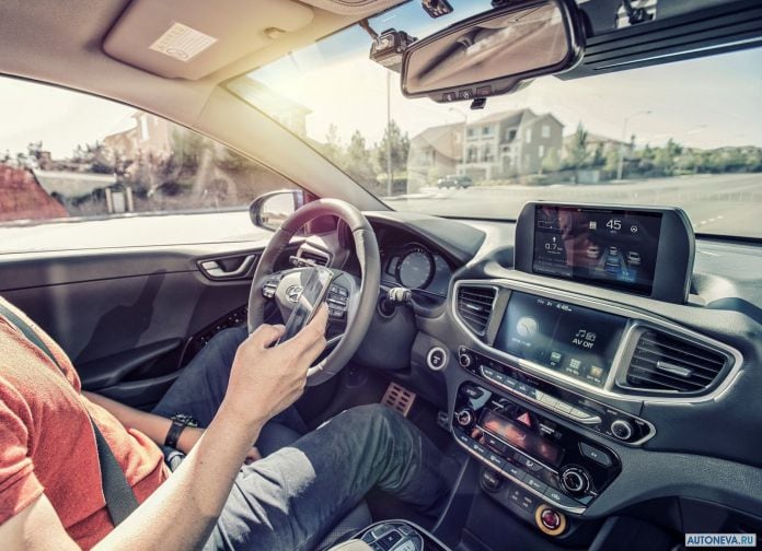 2016 Hyundai Ioniq Autonomous Concept - фотография 13 из 27 2016 Hyundai Ioniq Autonomous Concept - фотография 13 из 27