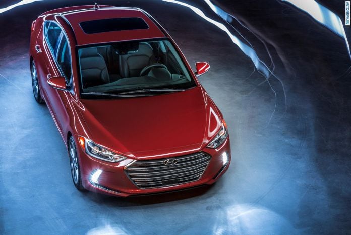 2017 Hyundai Elantra - фотография 9 из 51