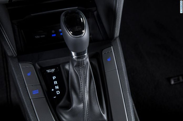 2017 Hyundai Elantra - фотография 48 из 51 2017 Hyundai Elantra - фотография 48 из 51