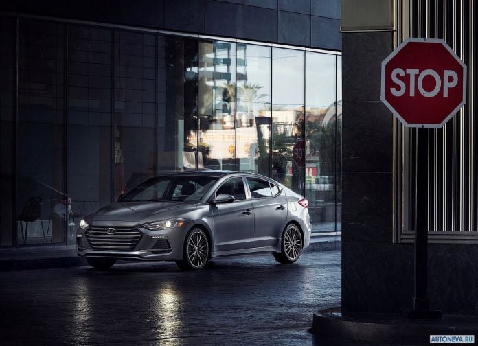 2017 Hyundai Elantra Sport - фотография 2 из 73 2017 Hyundai Elantra Sport - фотография 2 из 73
