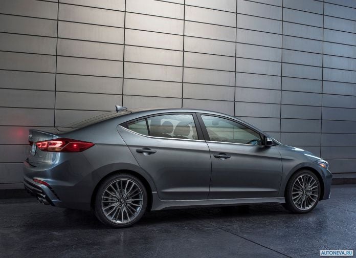 2017 Hyundai Elantra Sport - фотография 31 из 73