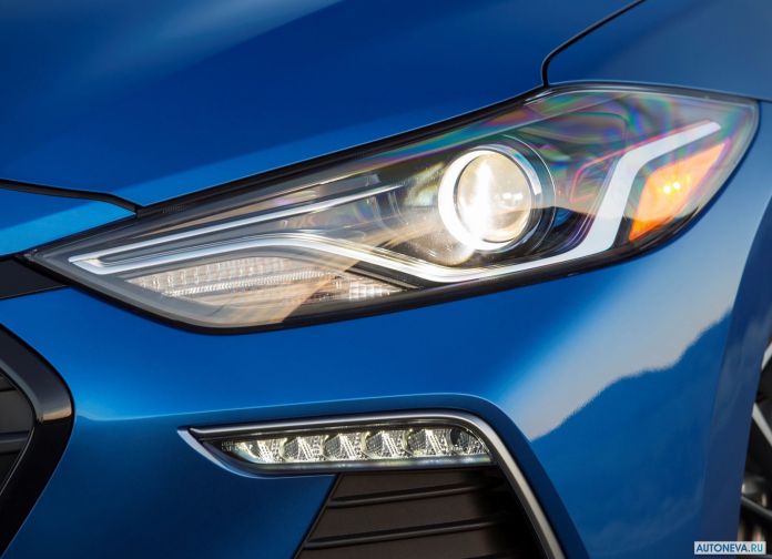 2017 Hyundai Elantra Sport - фотография 56 из 73
