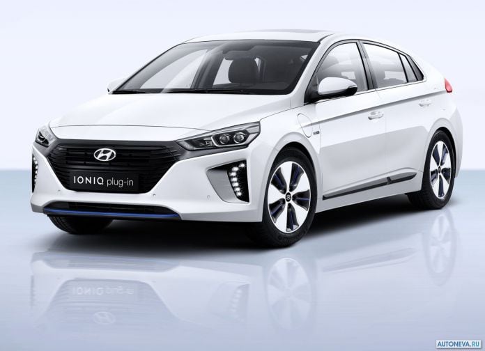 2016 Hyundai Ioniq - фотография 2 из 42